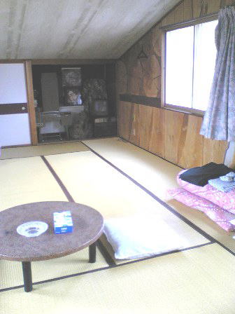 青森県民宿ぶなこ２階室内
