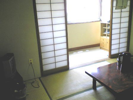 岩手県須川高原温泉旅館自炊部６０３号室室内