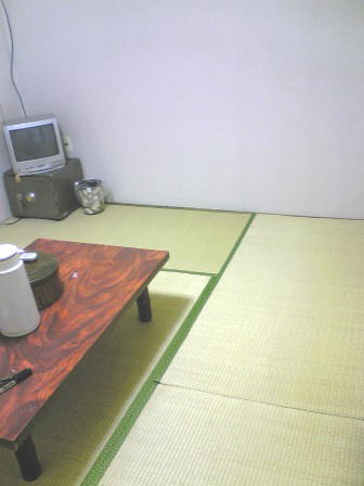 岩手県須川高原温泉旅館自炊部６１４号室室内