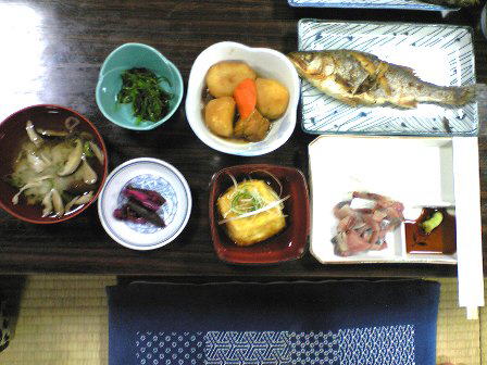 秋田県貝の沢温泉　湯治夕食