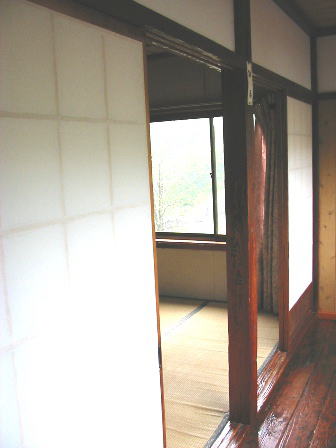 秋田　黒湯　木造２階建て自炊棟２４号室