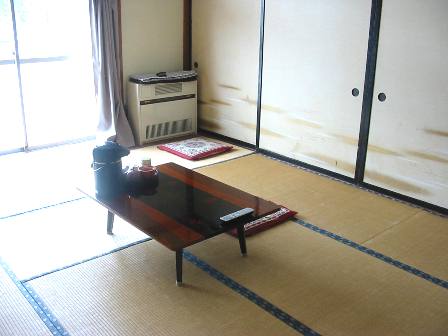 秋田　とうふや旅館　十番客室内