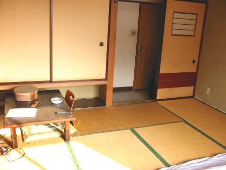 福島　前野屋旅館　楓の間室内
