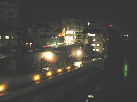福島　前野屋旅館　客室からの夜景