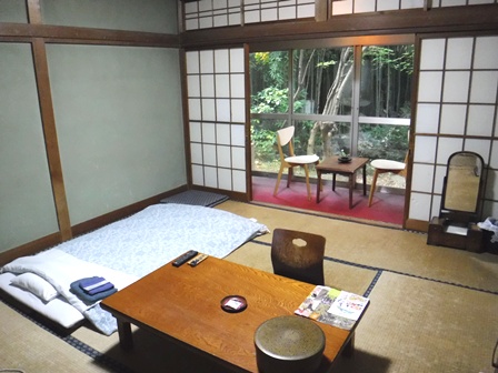 福島　平野屋　１２号室内